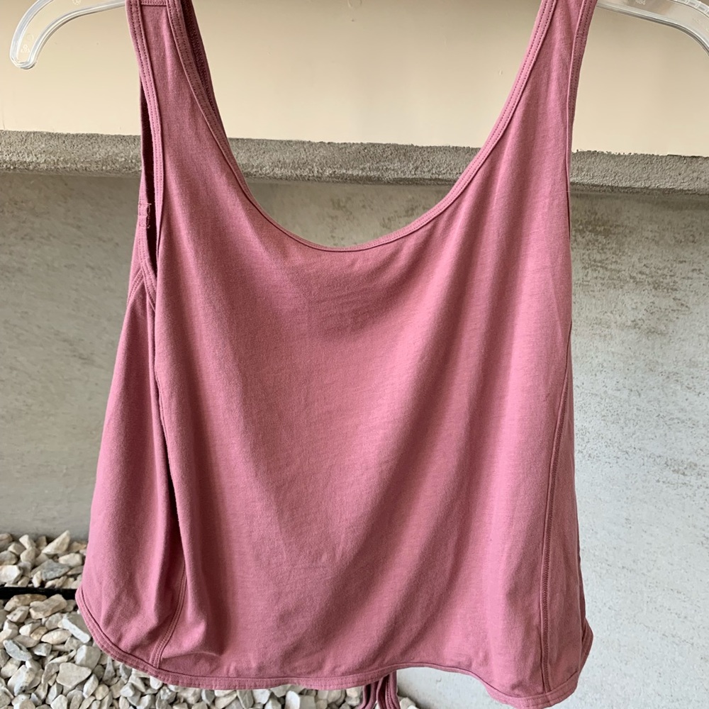 LULULEMON tie back tank